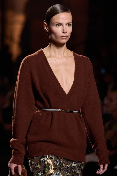 Look 54